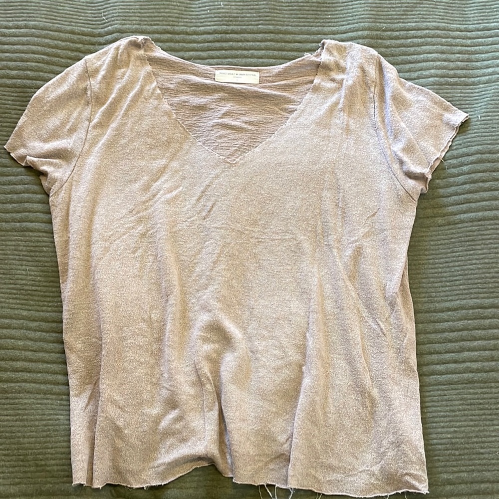 Project social T/ Urban Outfitters brown vneck tshirt, size: small